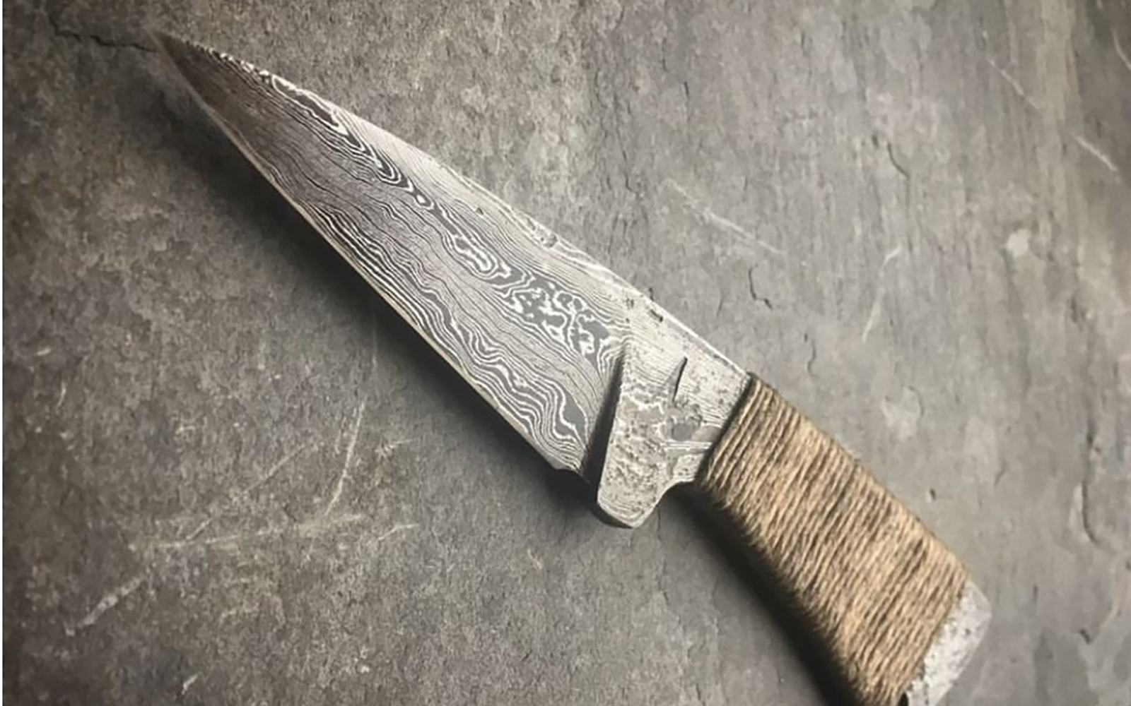 example of a forged blade created by Artifact metalworks