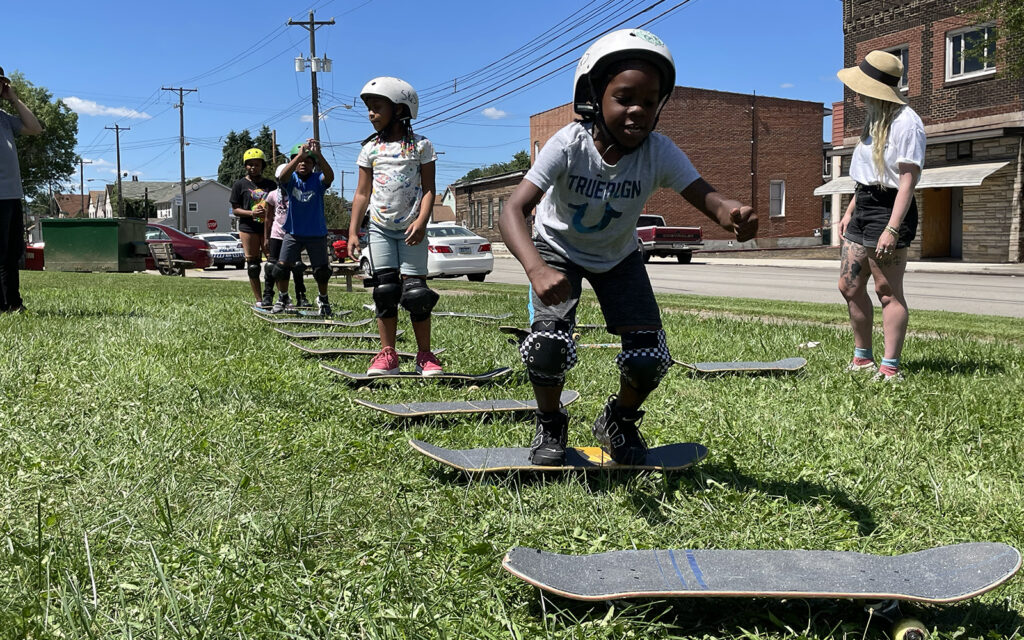 kids learn to skateboard with super stories