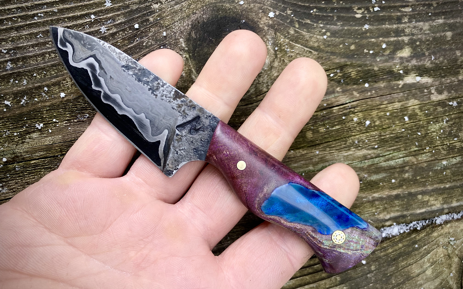 sample of completed blade with a wooden handle