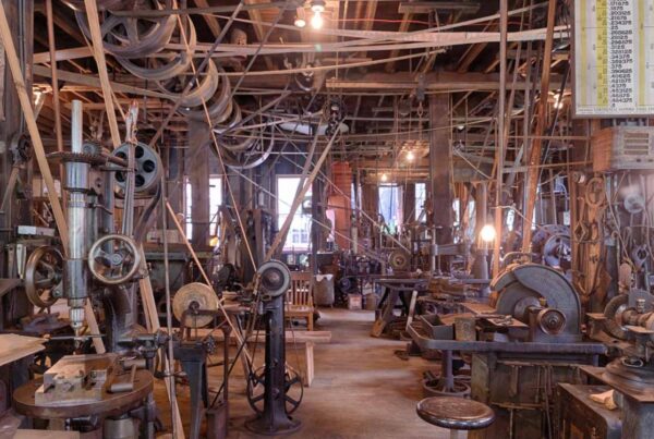 wa Young and Sons Machine Shop